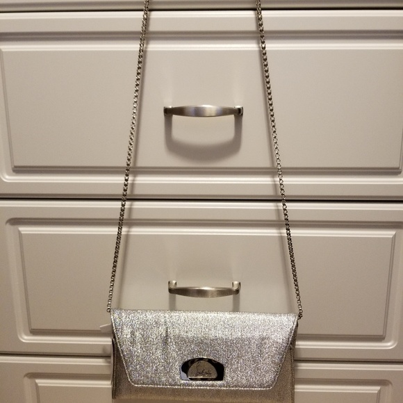 “SOLD” Christian Louboutin clutch - Picture 2 of 7